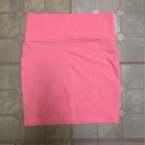 (159) Pink skirt